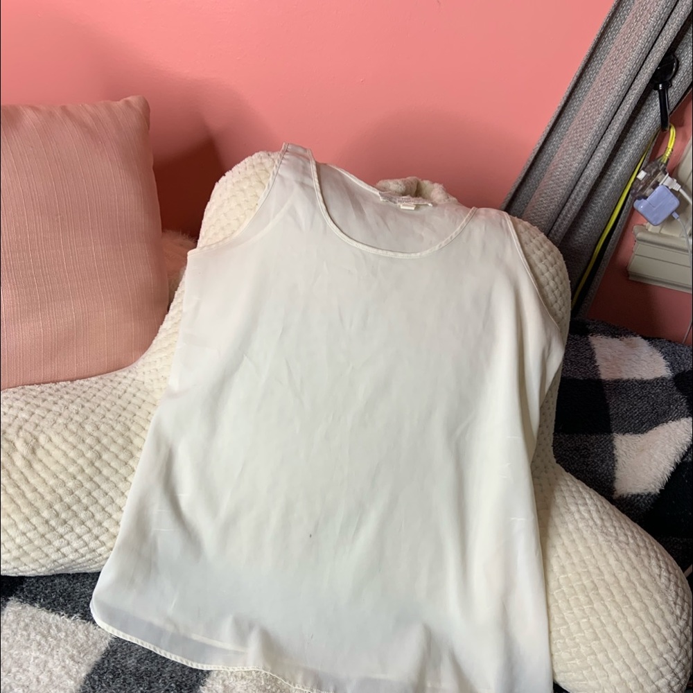 Sleeveless blouse